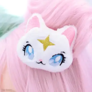 Valkoinen kissa pehmohiuskoriste - Kawaii Hair Candy